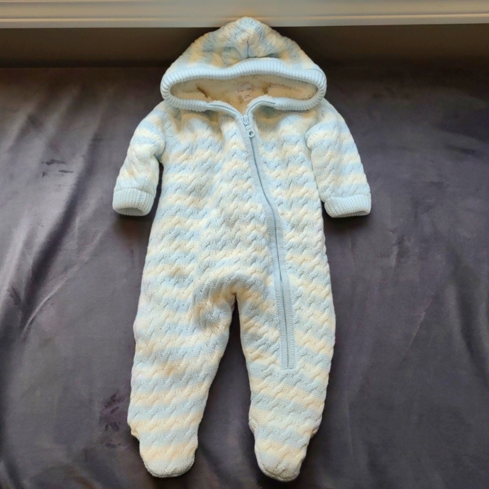 Baby knit body suit